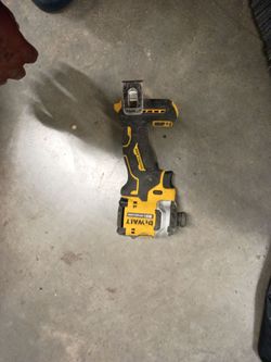 DeWalt atomic 20v 1/4 impact