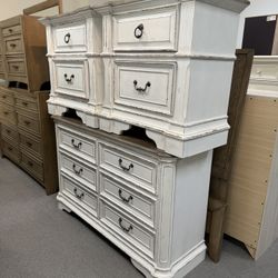 Dresser and nightstands (FREE 24H DELIVERY)
