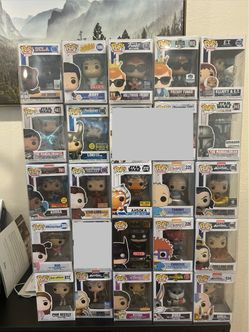 22 Funko pops