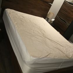 🌲 Modern Rustic Full-Size Bed Frame + Tall Dresser Set – Excellent Condition