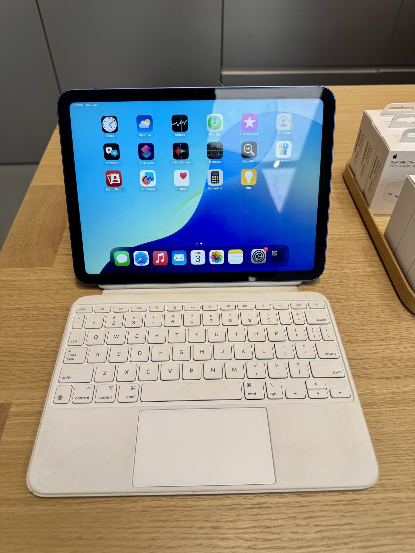 Apple Magic Keyboard For Folio For iPad