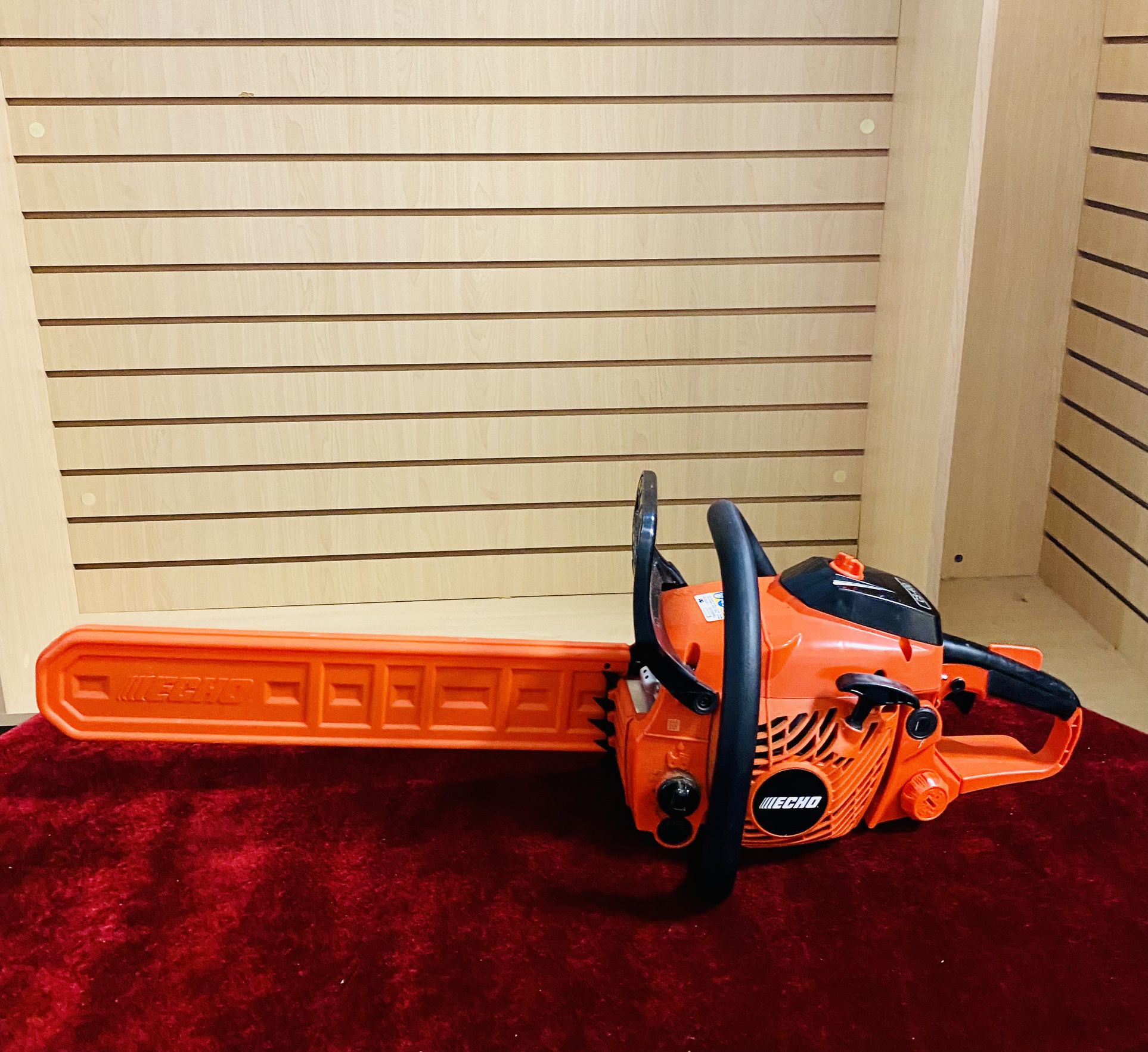 ECHO 40.2cc  Gas  18”  2-stroke  Rear Handle Chainsaw CS-400 With Chain Cover 