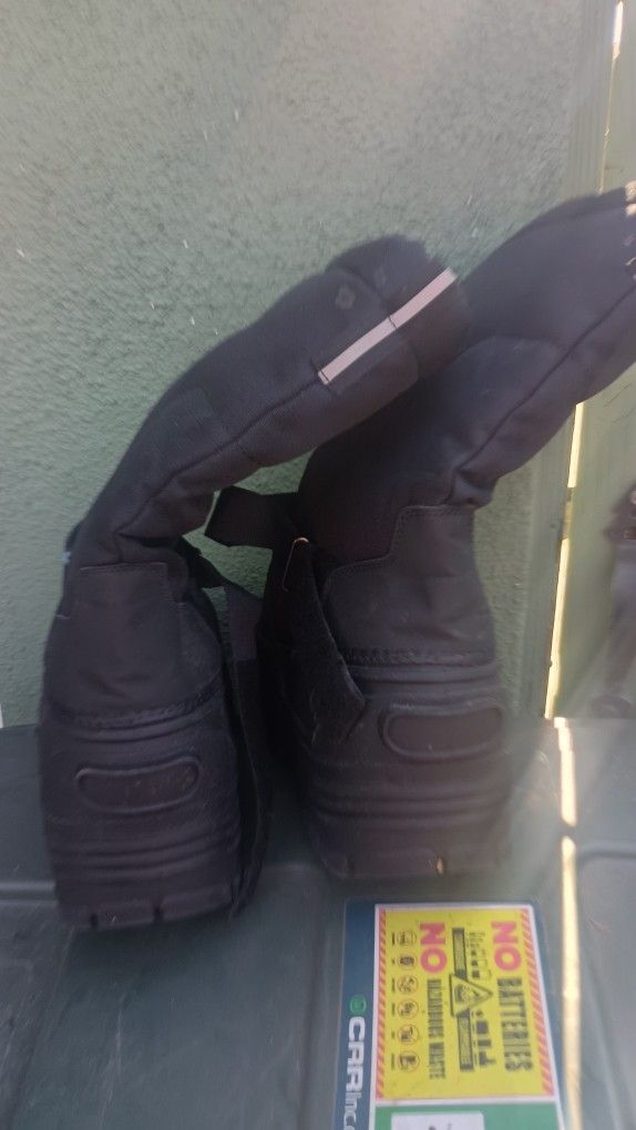 Snow Boots Size 12