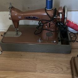 1940ish Fleetwood Antique Sewing Machine