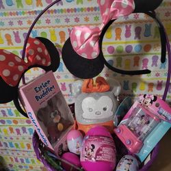 Minnie Mouse Easter Basket 