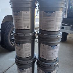 Unopened ppg speedhide dry fog ceiling black paint