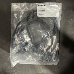 LVO (contact info removed)5 - WIRES - Volvo ((contact info removed)5