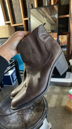 Women’s boots
