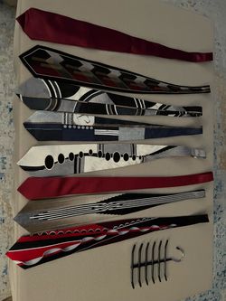 Silk Ties w/closet rack