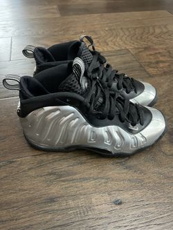 Nike Foamposite 1 “chrome” Size 5y