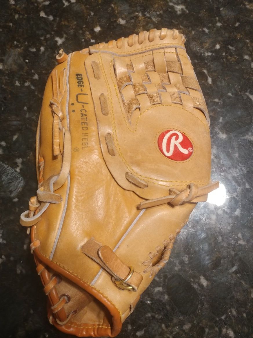 Softball Glove, lefty Rawlings, like new