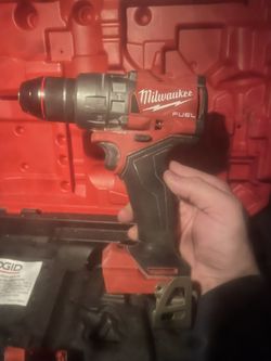 Milwaukee  Drill set