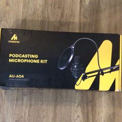 Maono Podcasting Microphone Kit