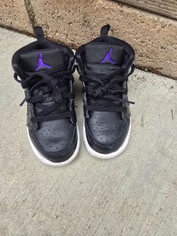 Kids shoes size 81/2 for 2 year old