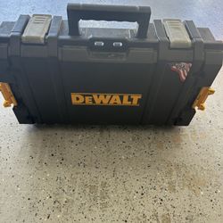 DeWalt Tool Case Flat Top Box Storage 