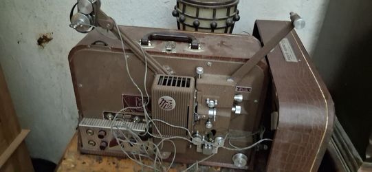 Magnetic sound movie projector
