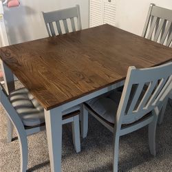 Dining Room Table 