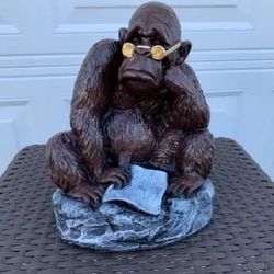 The Wall St Monkey Statue 