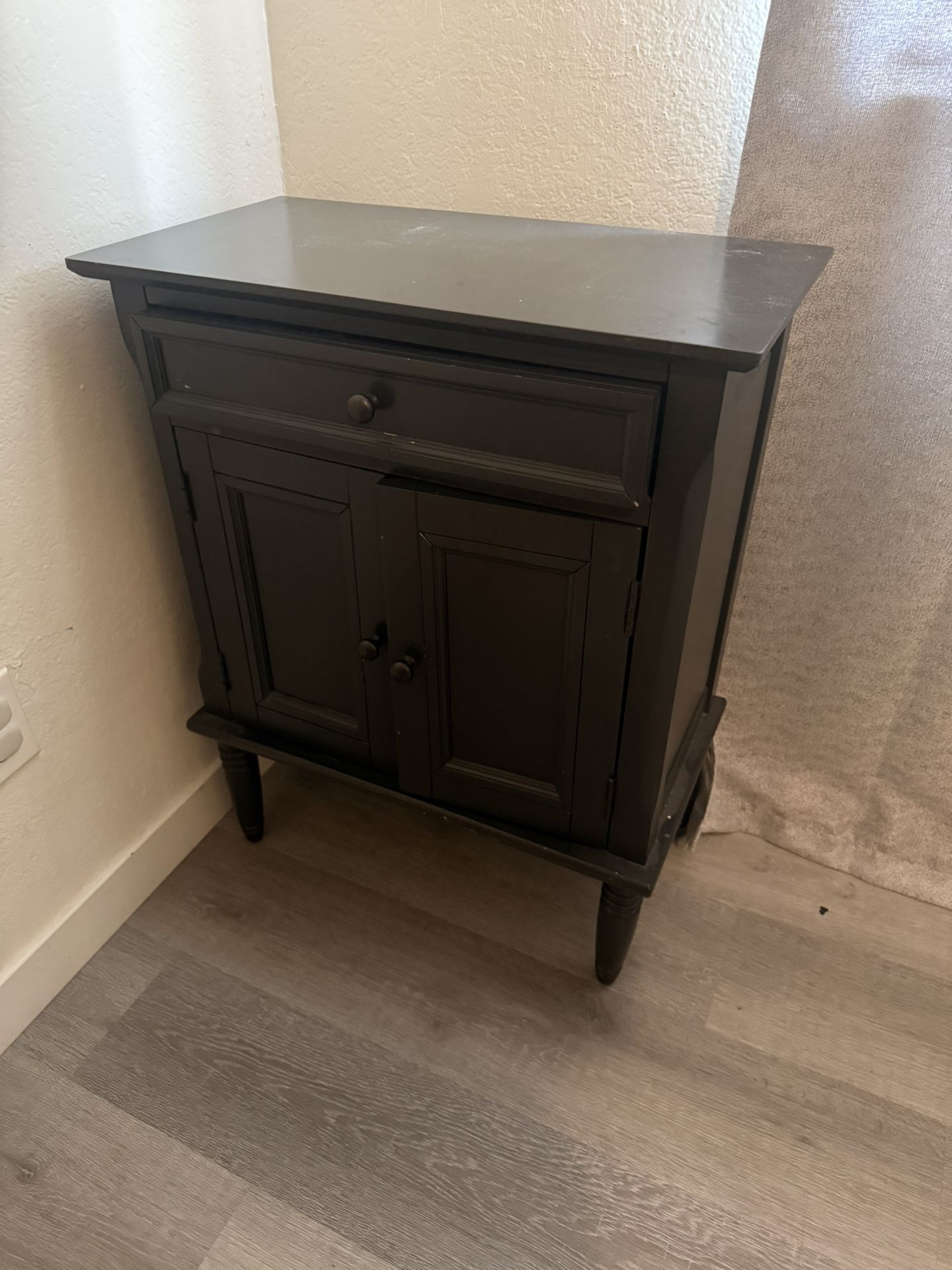Night Stand With Drawers