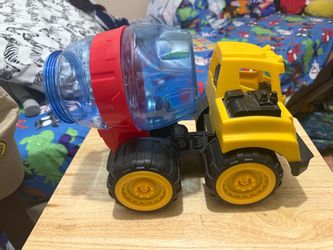 Toy dump truck