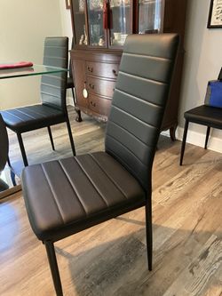 Six Wayfare dining room chairs for sale