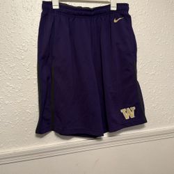 UW Basketball Shorts Size XL