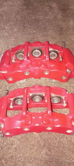 Red 3-Piston Brake Calipers Pair
