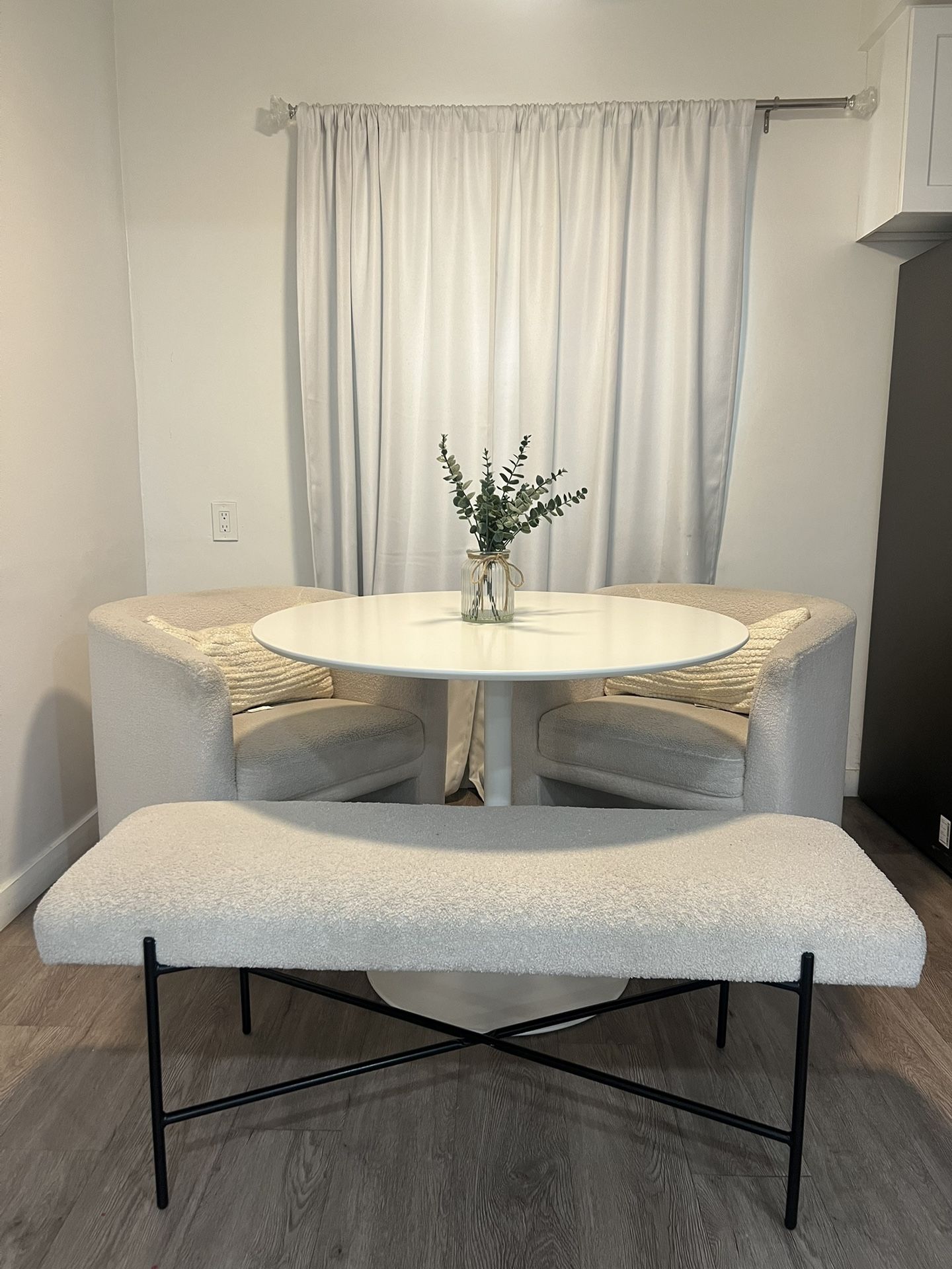 Designer Dining Set: Modern 40" White Tulip Table (CB2 Style) with 2 ...