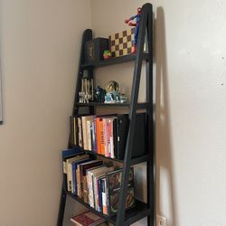 5-Shelf Ladder Bookcase