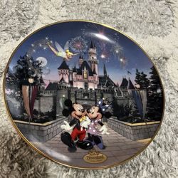 Disneyland 1(contact info removed) sleeping beauty castle decorative 40th anniversary plate