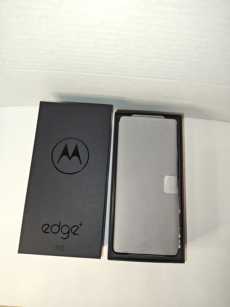 Motorola Edge Plus 2023