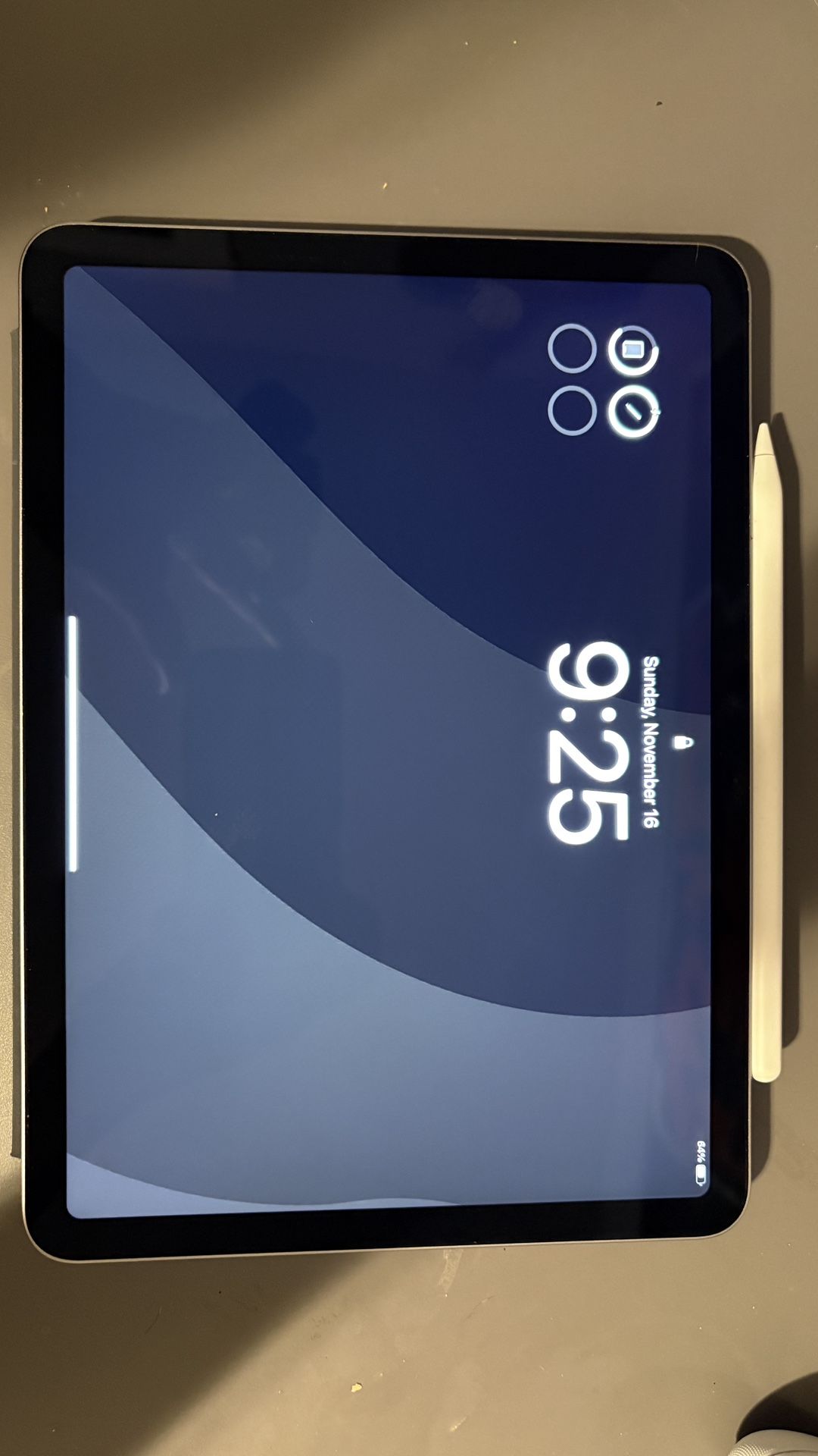 iPad Air and Apple Pencil