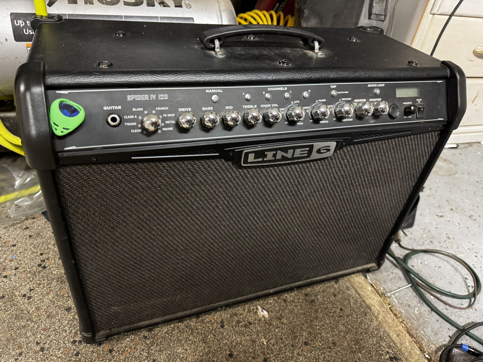 120 Watt Line 6 Spider IV Guitar Amp