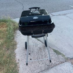 Expert Grill 17.5 Inch Charcoal Grill with Wheels and Adjustable Dampers