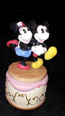 MICKEY AND MINNIE MUSICAL FIGURINE