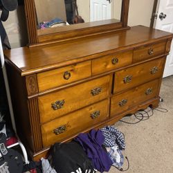 Bedroom Furniture Set 