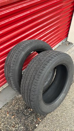 275/55-20 Bridgestone tires ๐ $30