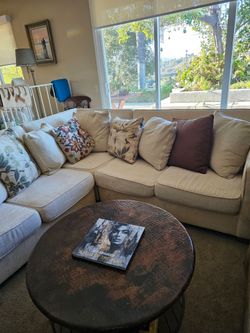 Hendredon Sectional Beige Couch/Sofa