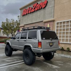 2000 Jeep Cherokee