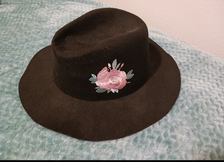 New Women's Hat 