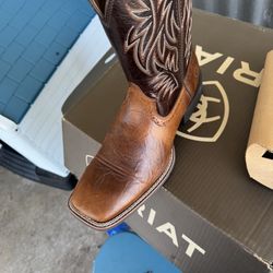Boots 🥾 Ariat