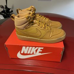 Nike Court Borough Wheat GS size 4.5