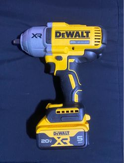 Dewalt 1/2 in. XR Impact wrench with 5.0 battery