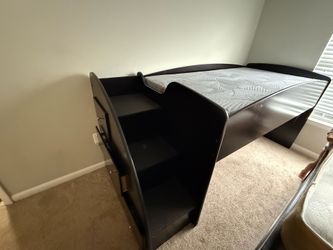 Twin size bunkbed