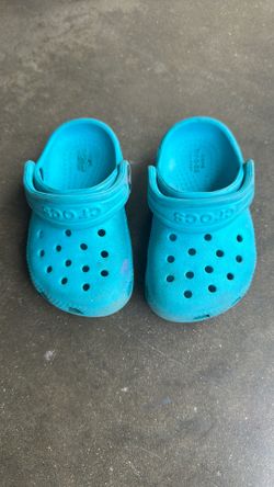 Toddler Crocs Size 5