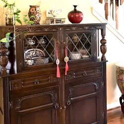 Famous Antique Stanley Green Oak Wood of Olney Court Cupboard