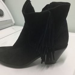 Ladies Boots Black suede Boots With Fringe, Size 6M