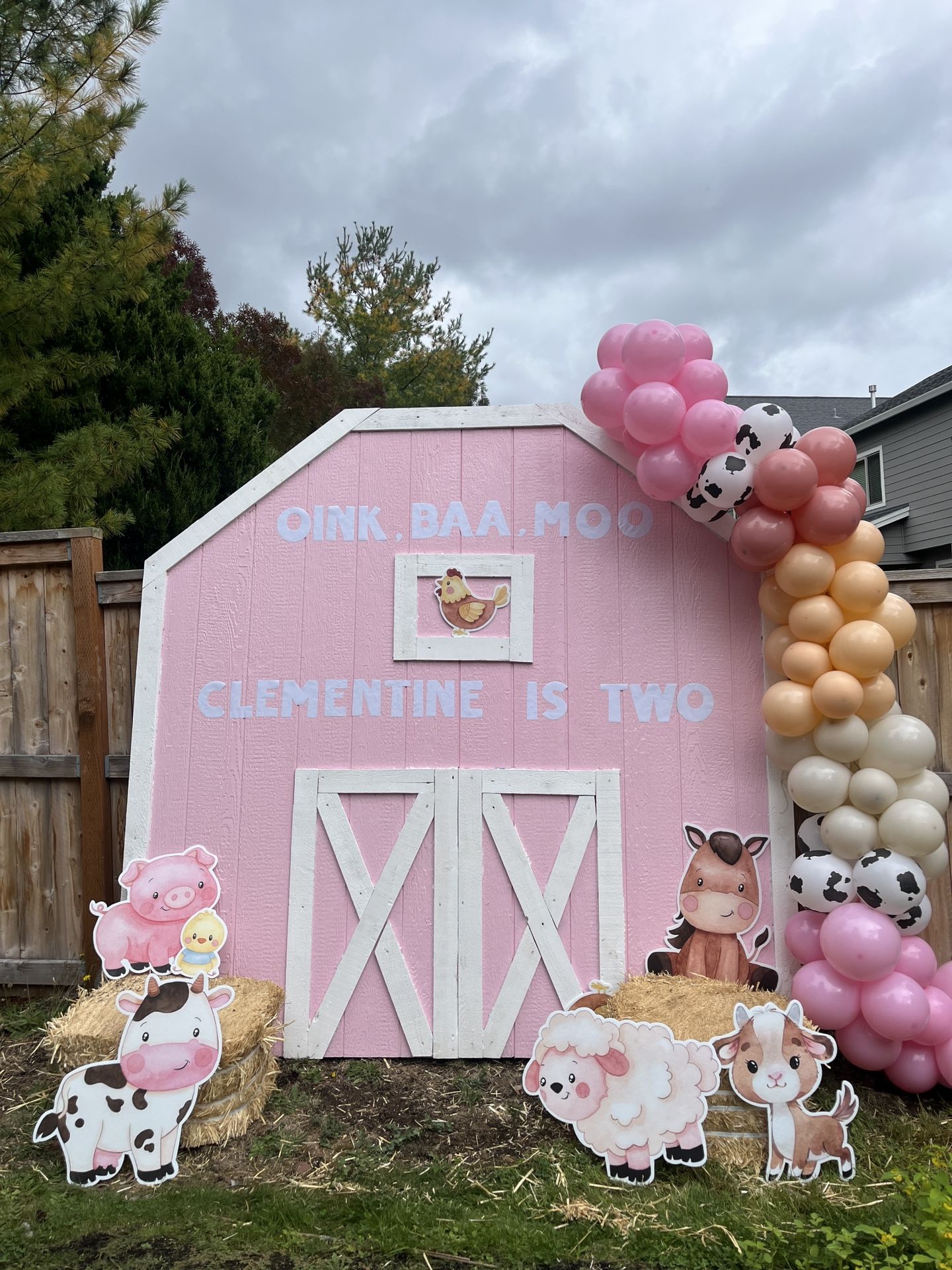 Barn and cutout Animals  Party Decor 