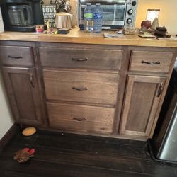 Kitchen Cabinet 