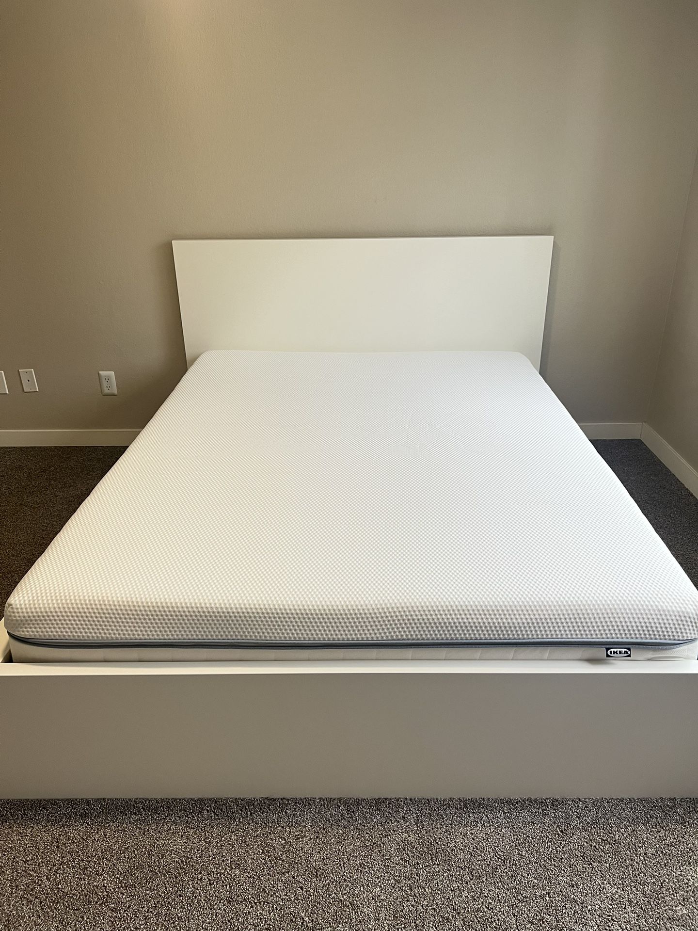 Queen Mattress & Bed Frame – Great Condition (IKEA)